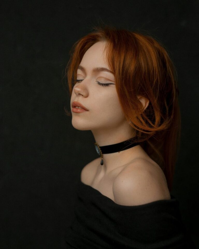 Klara-Magdalena Martinek: Exploring the Life and Creative Path of a Talented Artist
